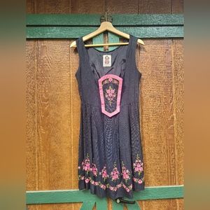 Vintage German dirndl dress women's small black pink European beer feast